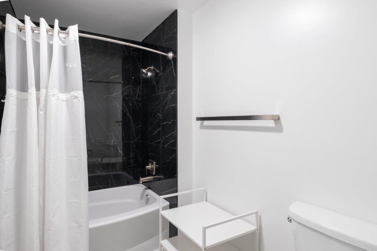 4B 2Ba Luxury Central Apartment With Gym Charlotte Exterior photo